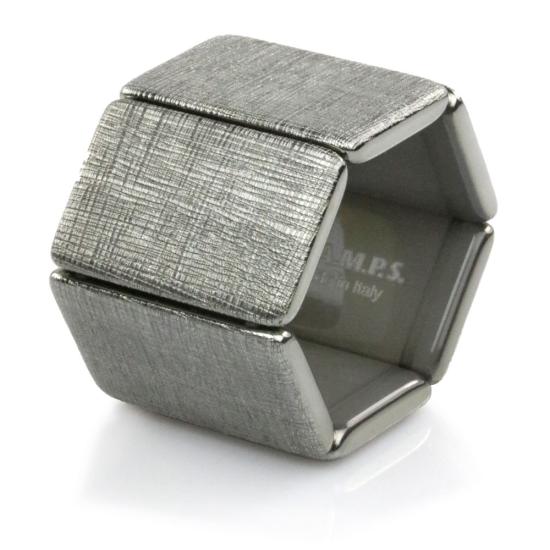 Belta Structure, Silver